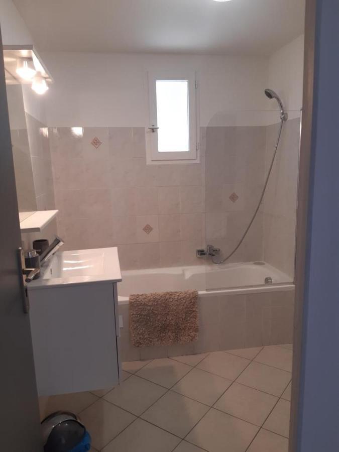 Appartement 3 Pieces Dans Maison Individuelle Entre Mer Et Montagnes Bouyon Eksteriør billede