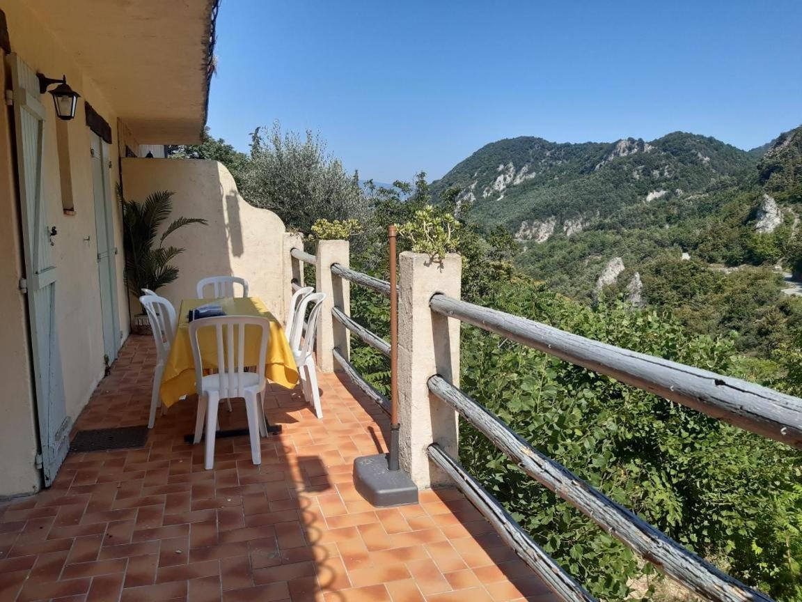 Appartement 3 Pieces Dans Maison Individuelle Entre Mer Et Montagnes Bouyon Eksteriør billede